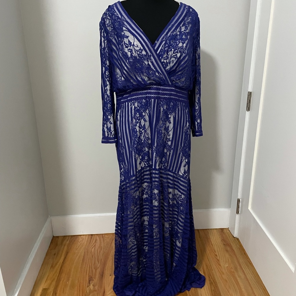 NWT Tadashi Shoji Stripe Knit and Floral Lace Long Sleeve Plus SZ 14Q MSRP$648